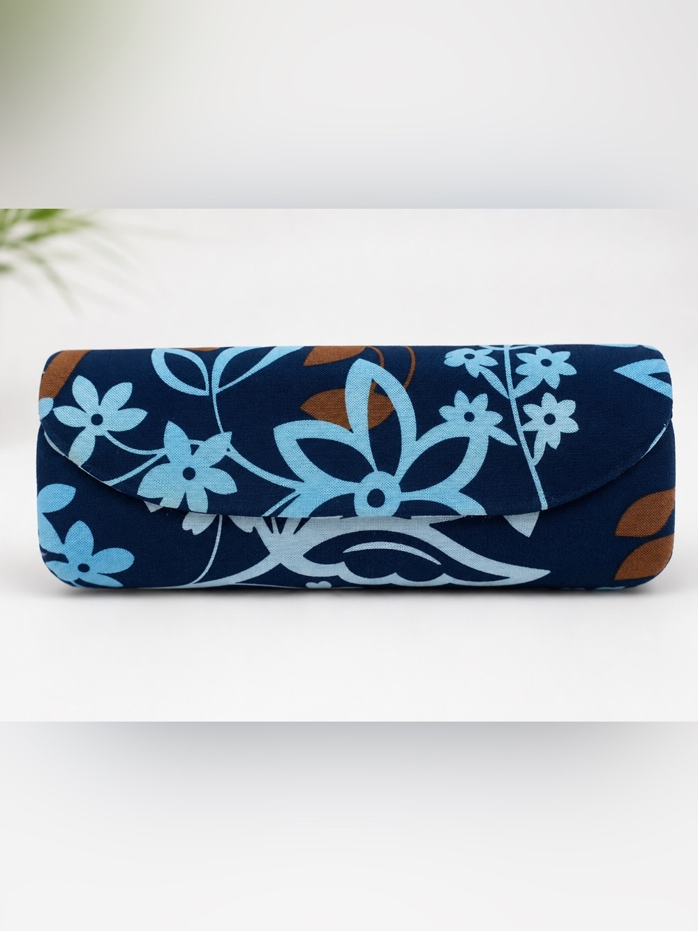 Vera Bradley Java Floral Hard Eyeglass Case Magnetic Closure Blue Brown Sunglass
